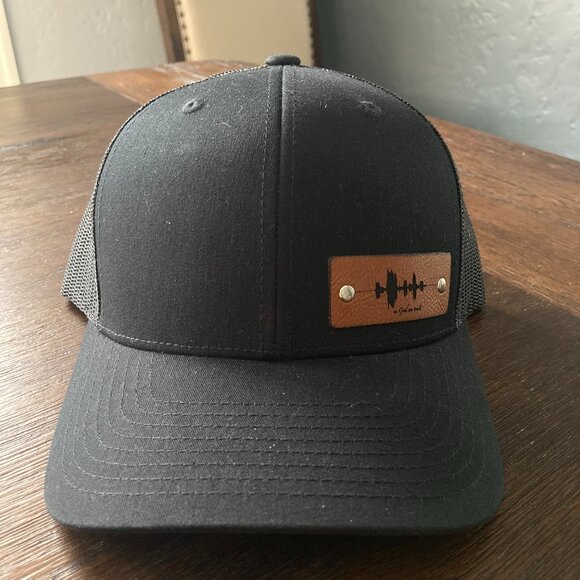 In God We Trust Soundwave Black Snapback Trucker Hat - Picture 1 of 4